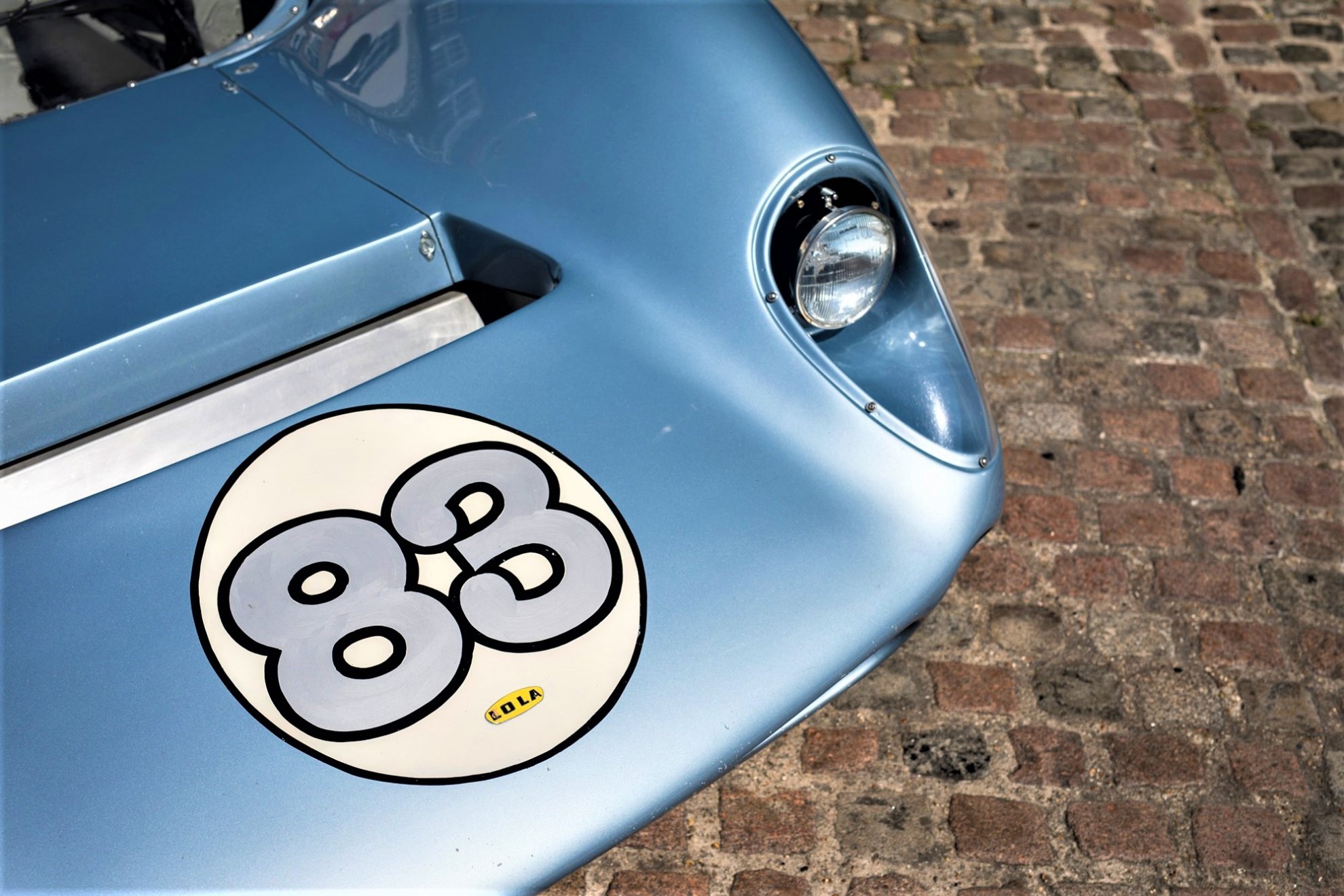 1965 lola t70 spyder mk II 1966 A J Foyt's car #83 (17).jpg