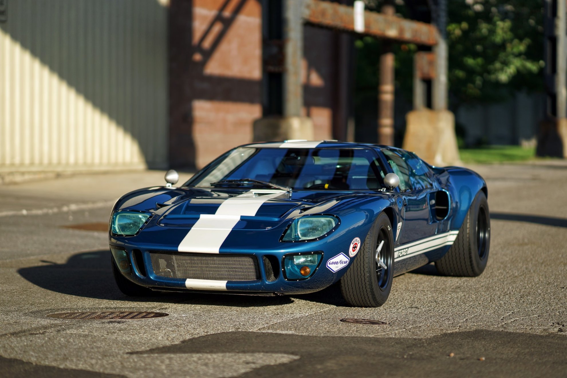 1966_ford_gt_40_1537467732a7c52efcfa866ecDSC0829101.jpg