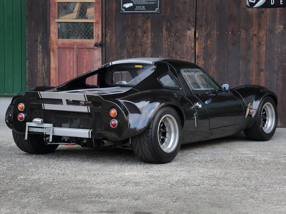 1967 Dare G12 reproduction. the Walklitts brothers, Japanese car with flares 2.jpg