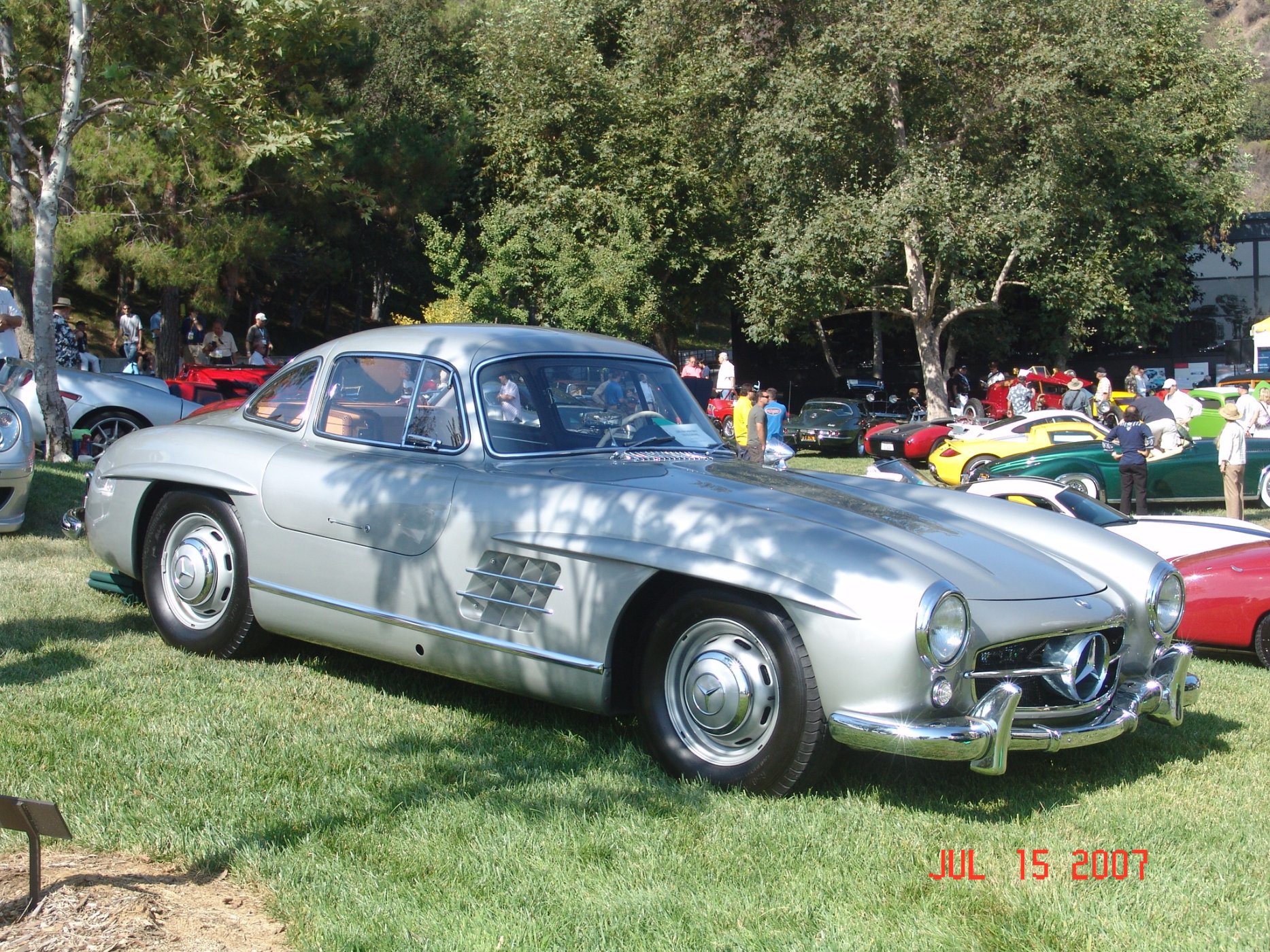 Art Center 300SL Gullwing.jpg