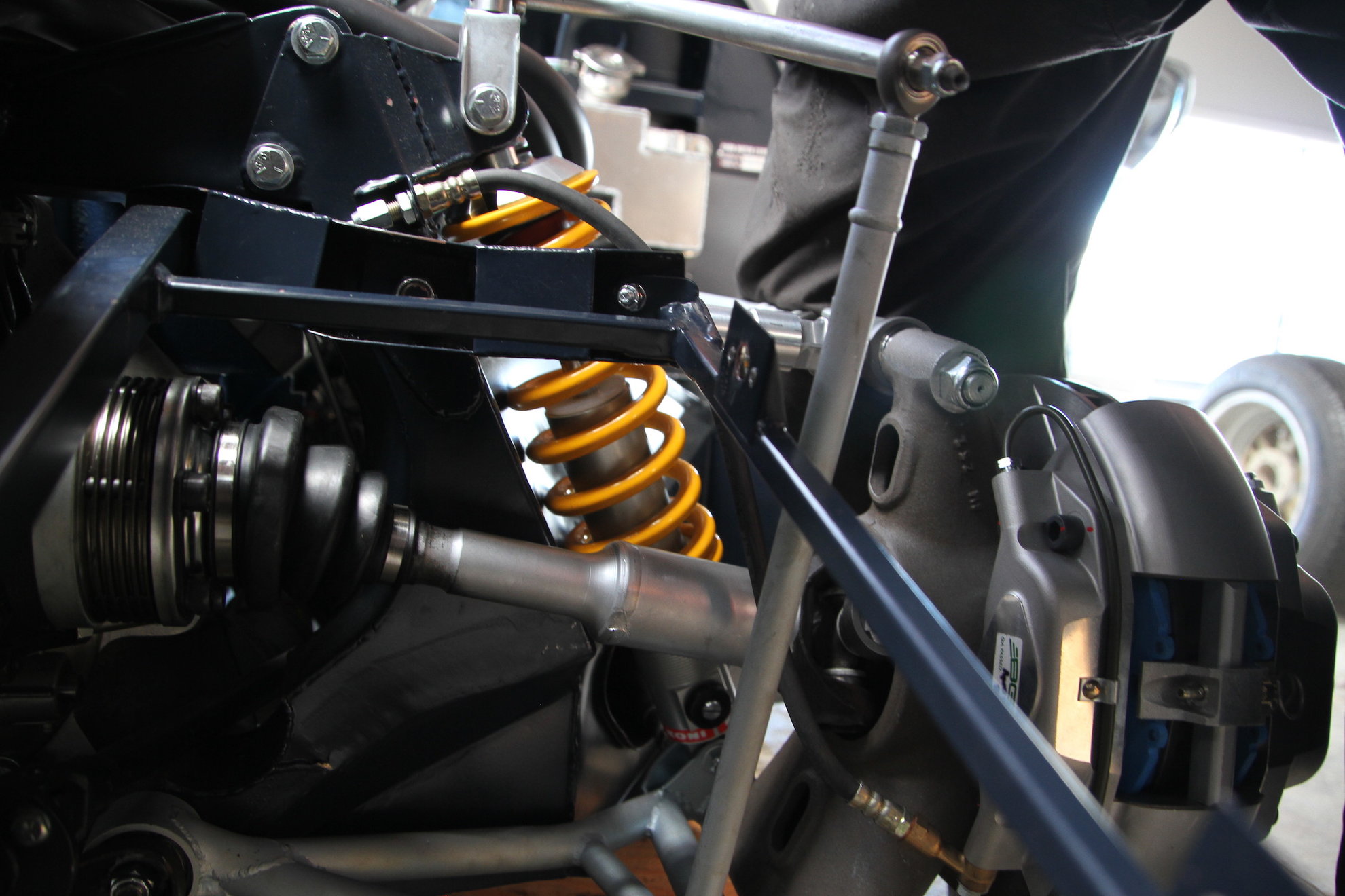 Axle.jpg