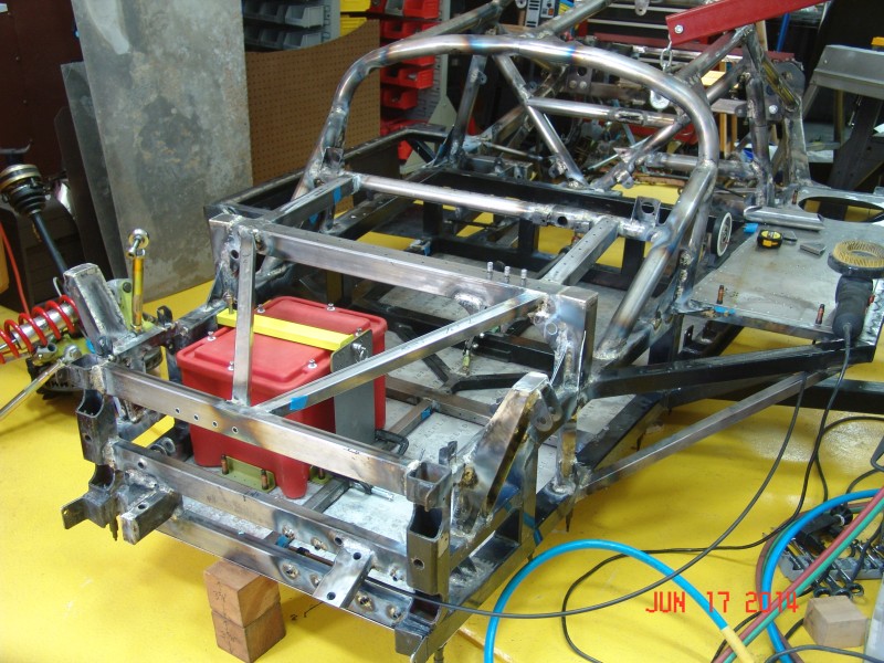 Battery Box in Chassis 2.jpg
