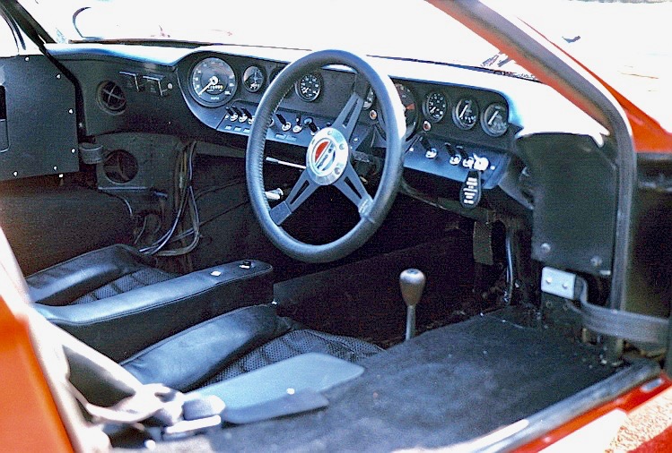 COCKPIT 003.jpeg