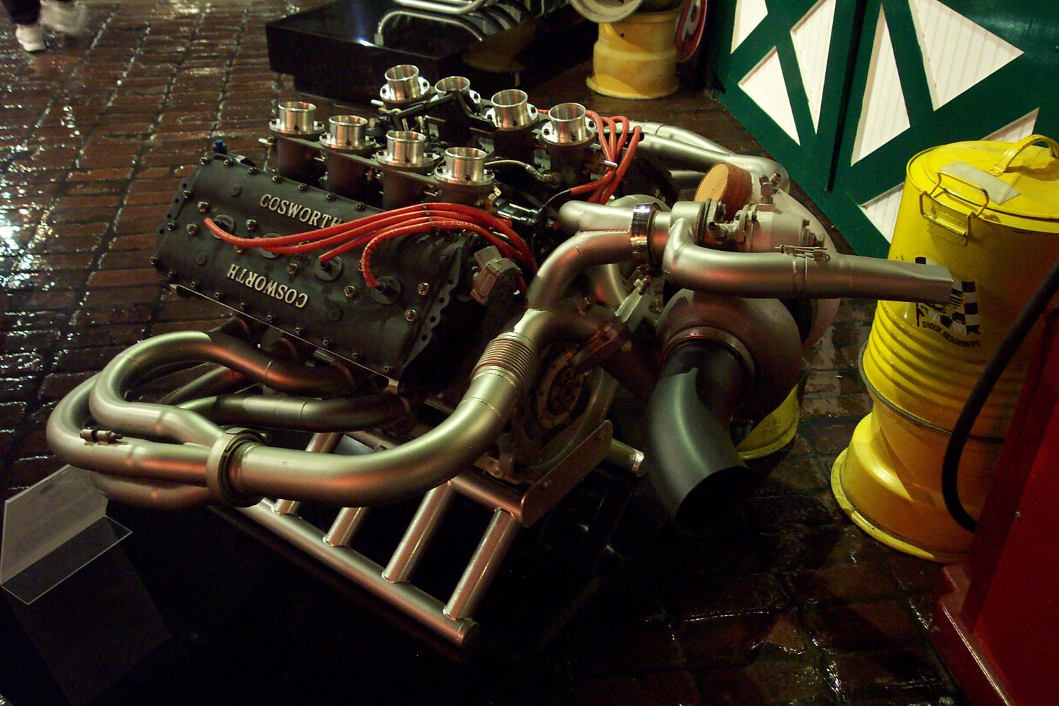 Cosworth_DFX_engine.jpg