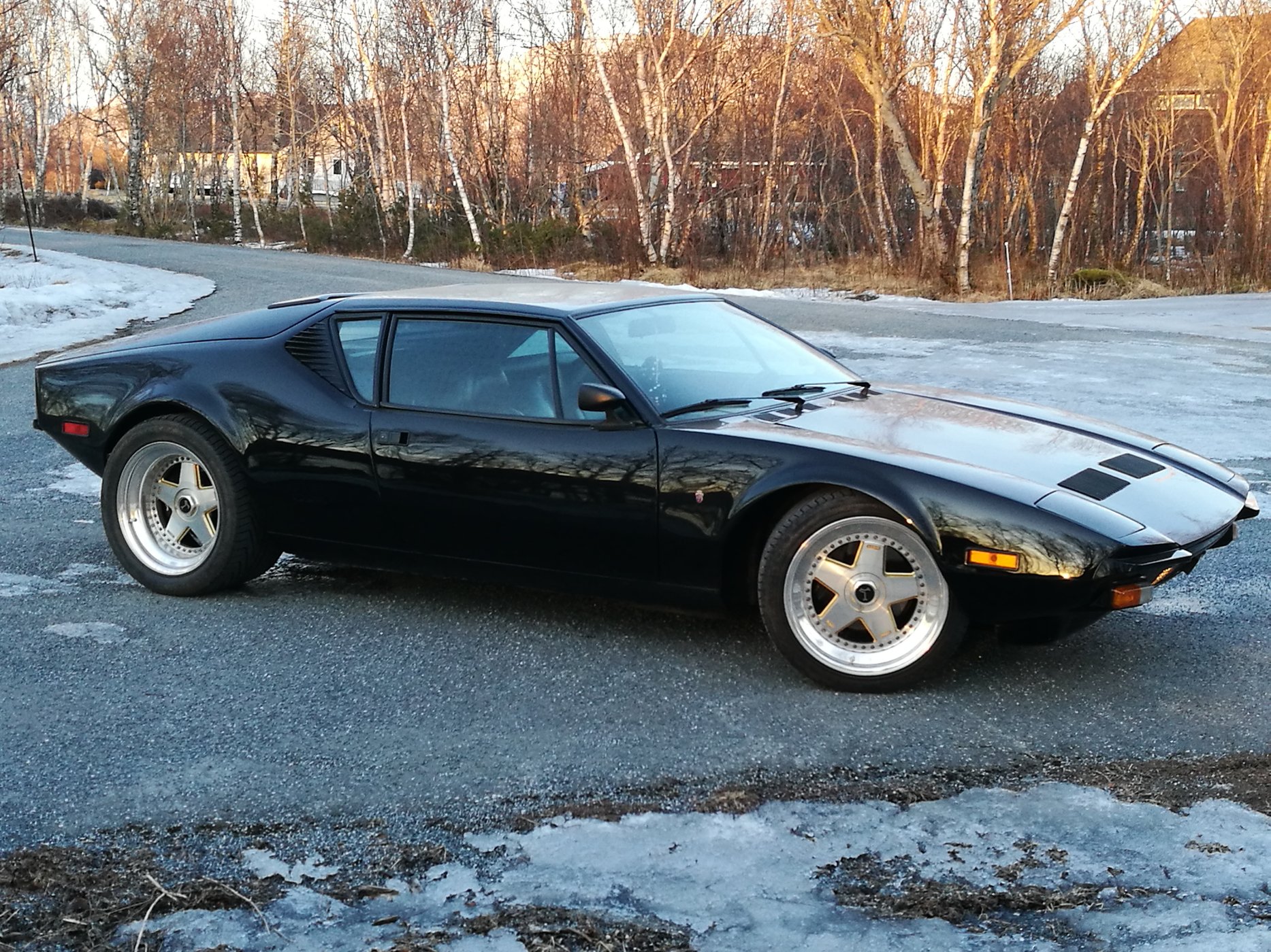 DeTomaso Pantera.jpg