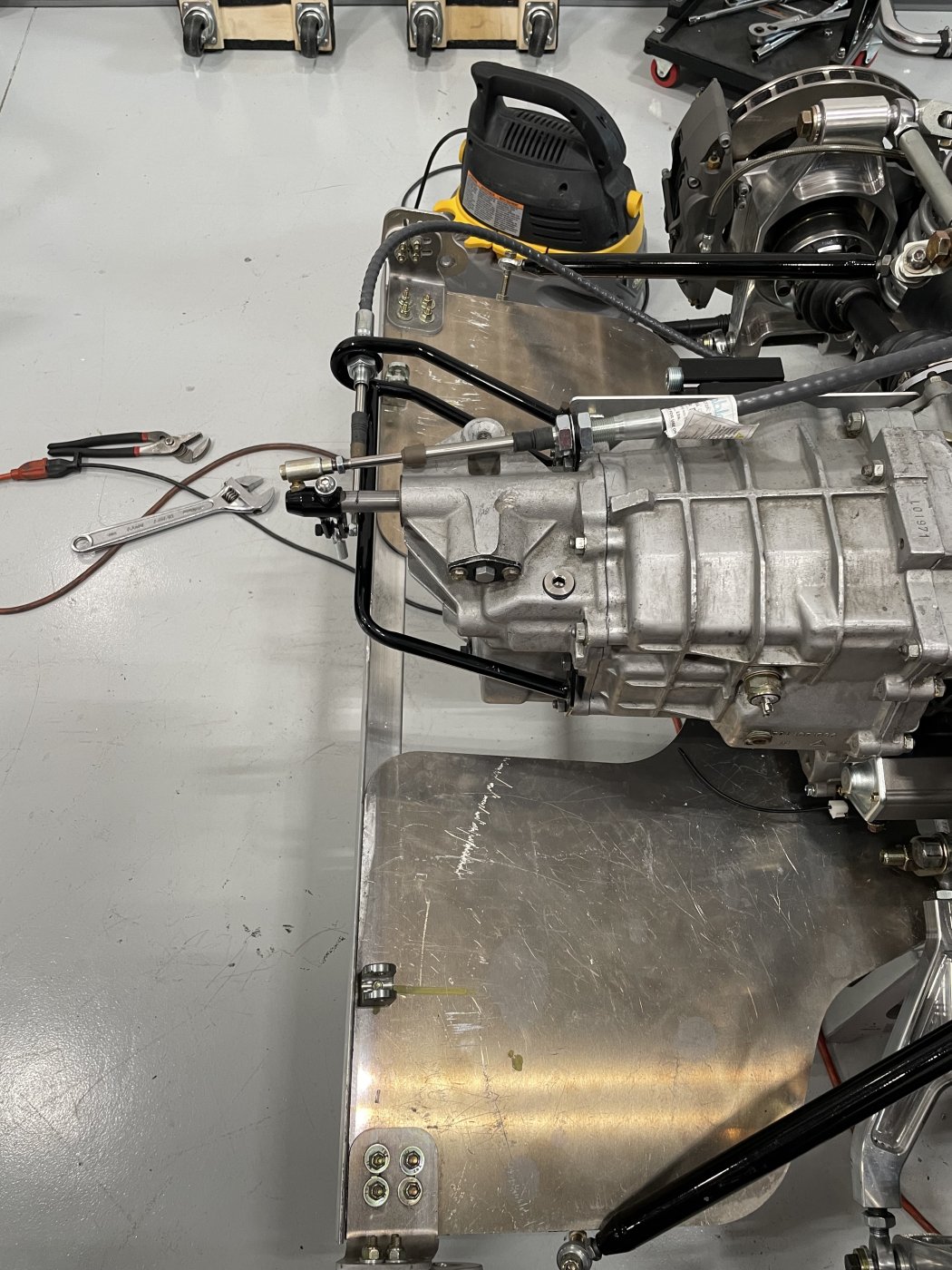 Final assembly with new shifter cable mount.jpeg