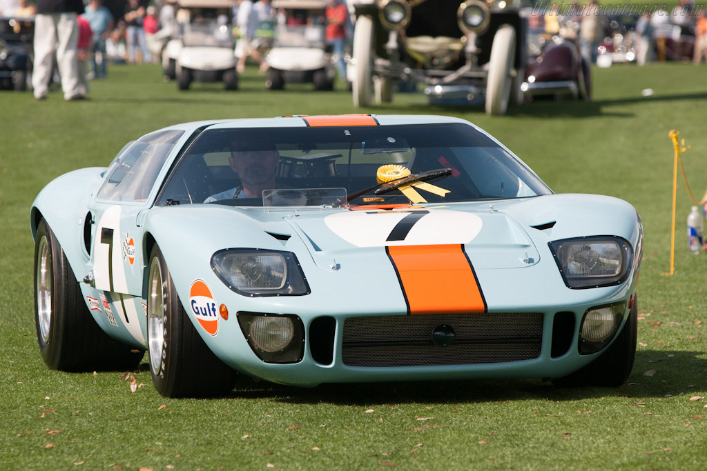 Ford-GT40-Mk-I-Gulf-11521.jpg