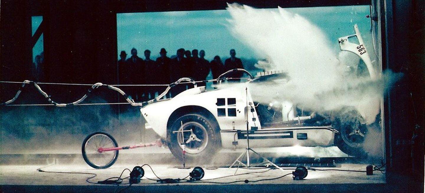 gt40-crash-tests-p.jpg