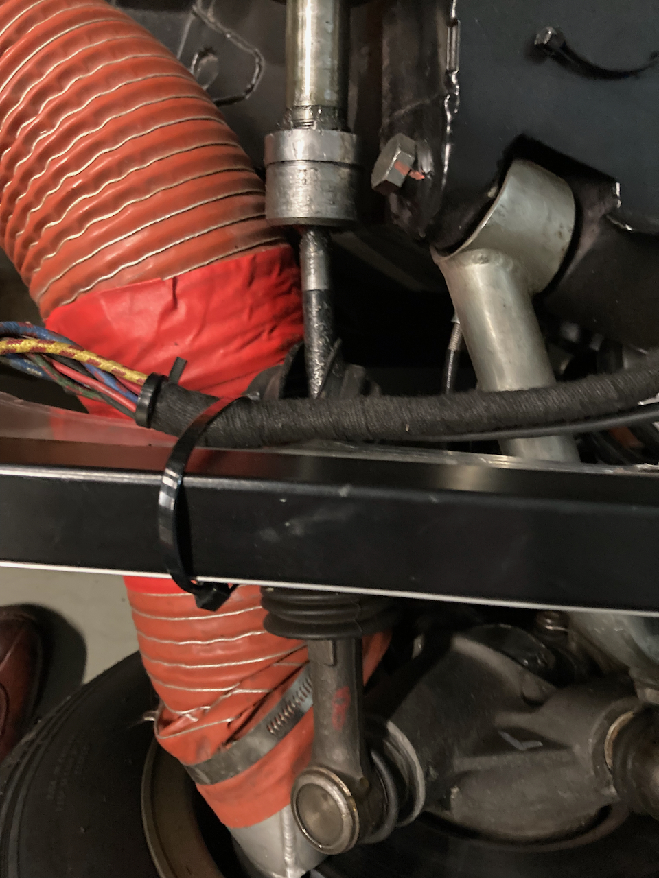 GT40 steering tie rod.jpeg