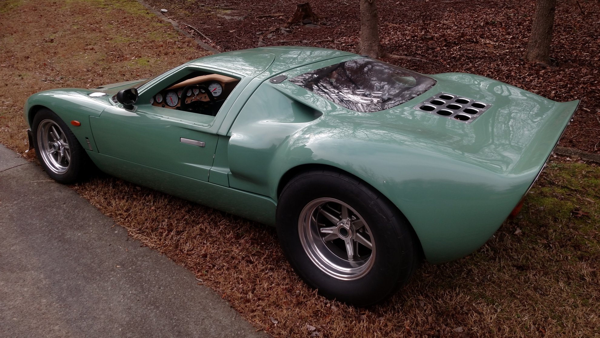 GT40B.jpg