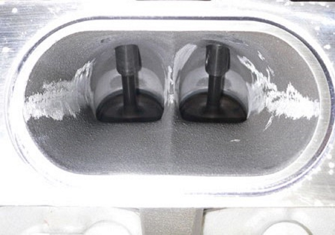 Intake runner Mercury DOHC.jpg