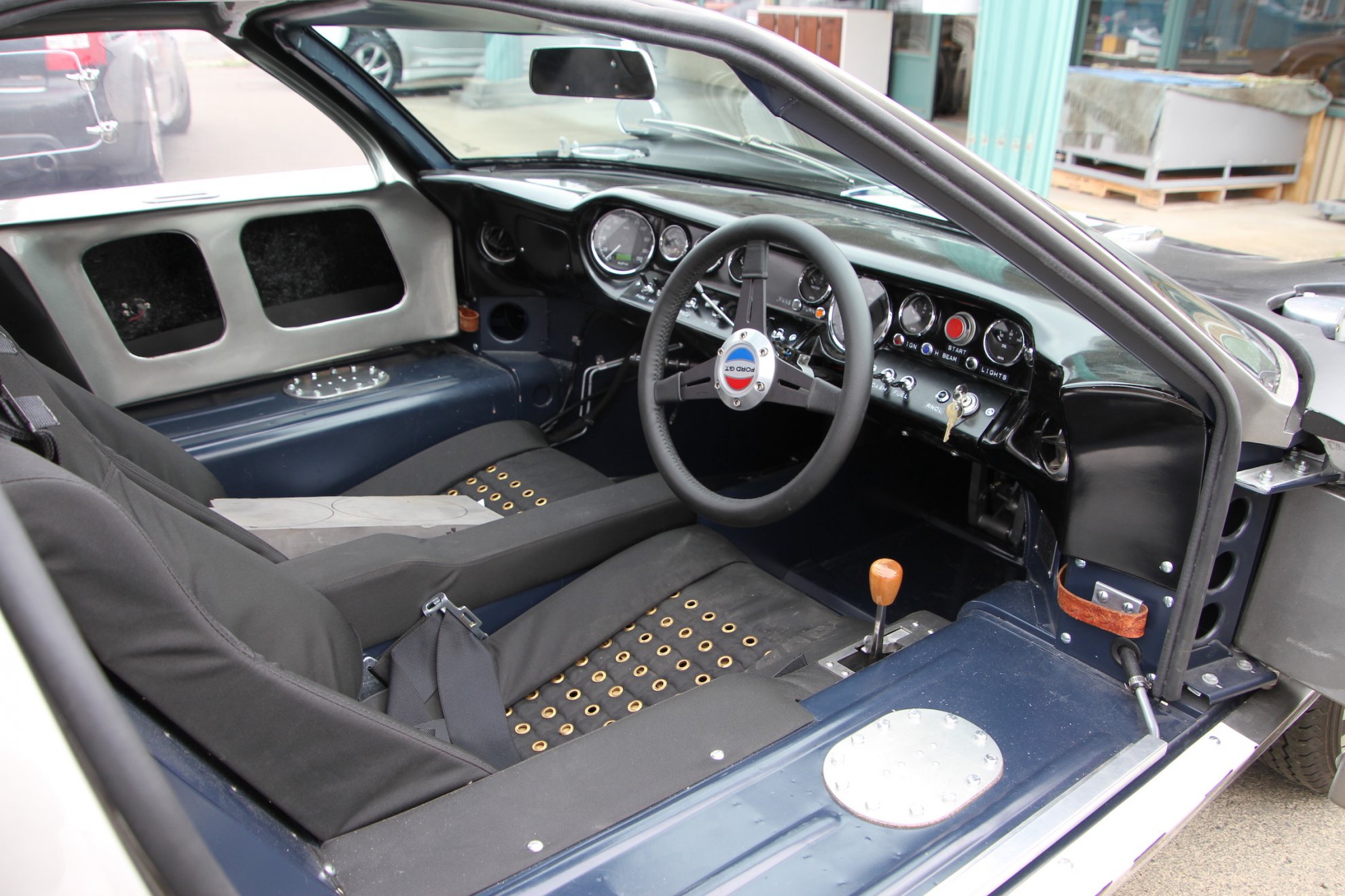 Interior.jpg
