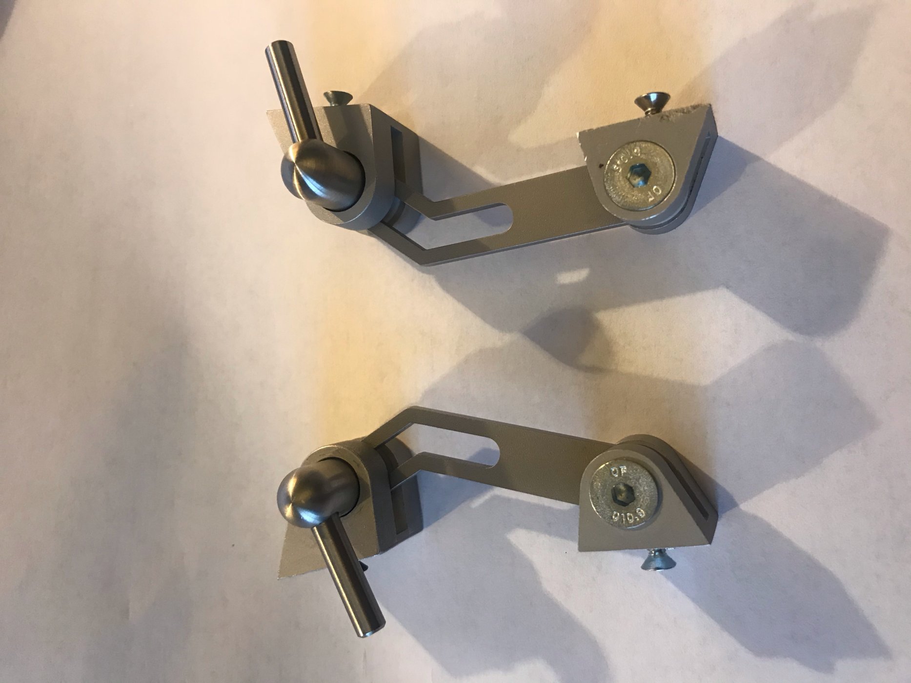 original picture hinges.jpg