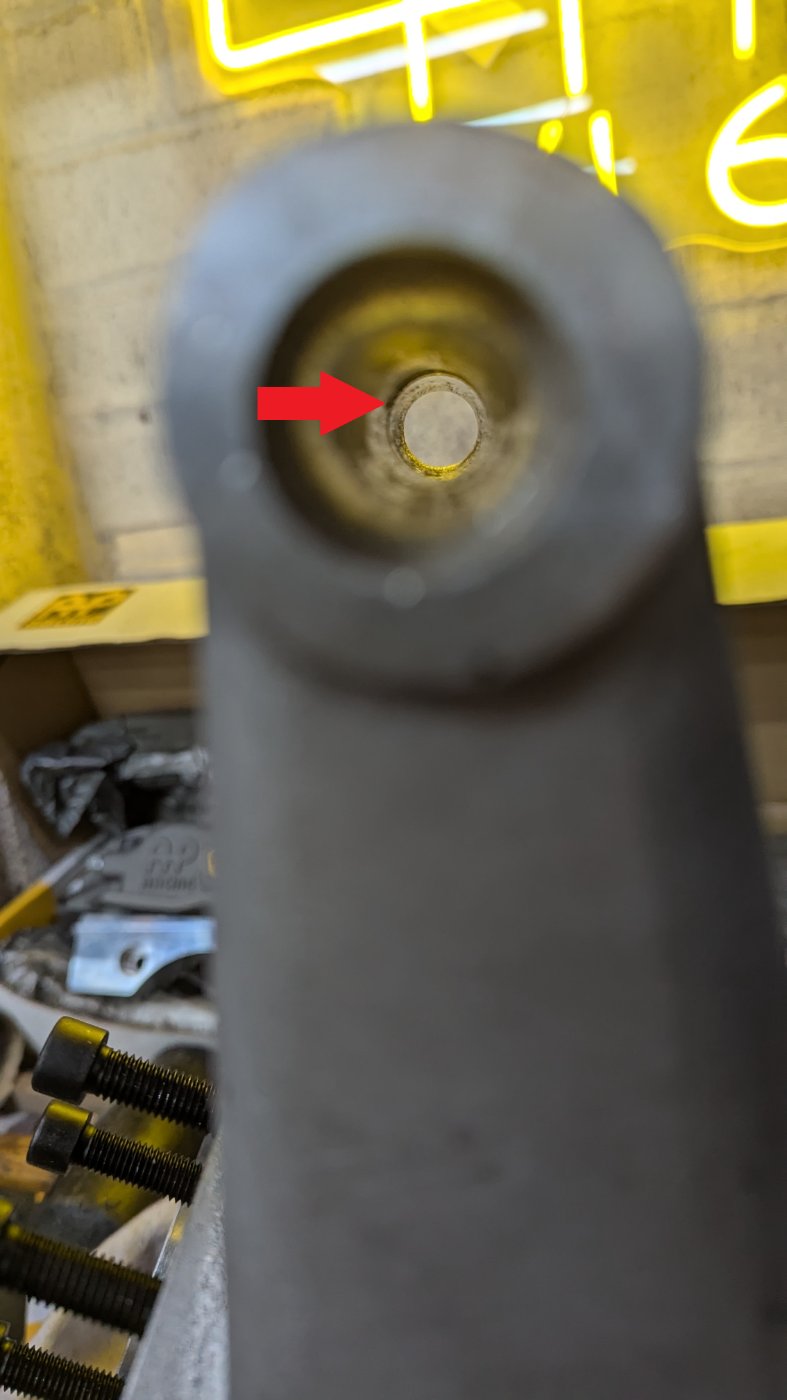 rear hub bore - Copy (2).jpg