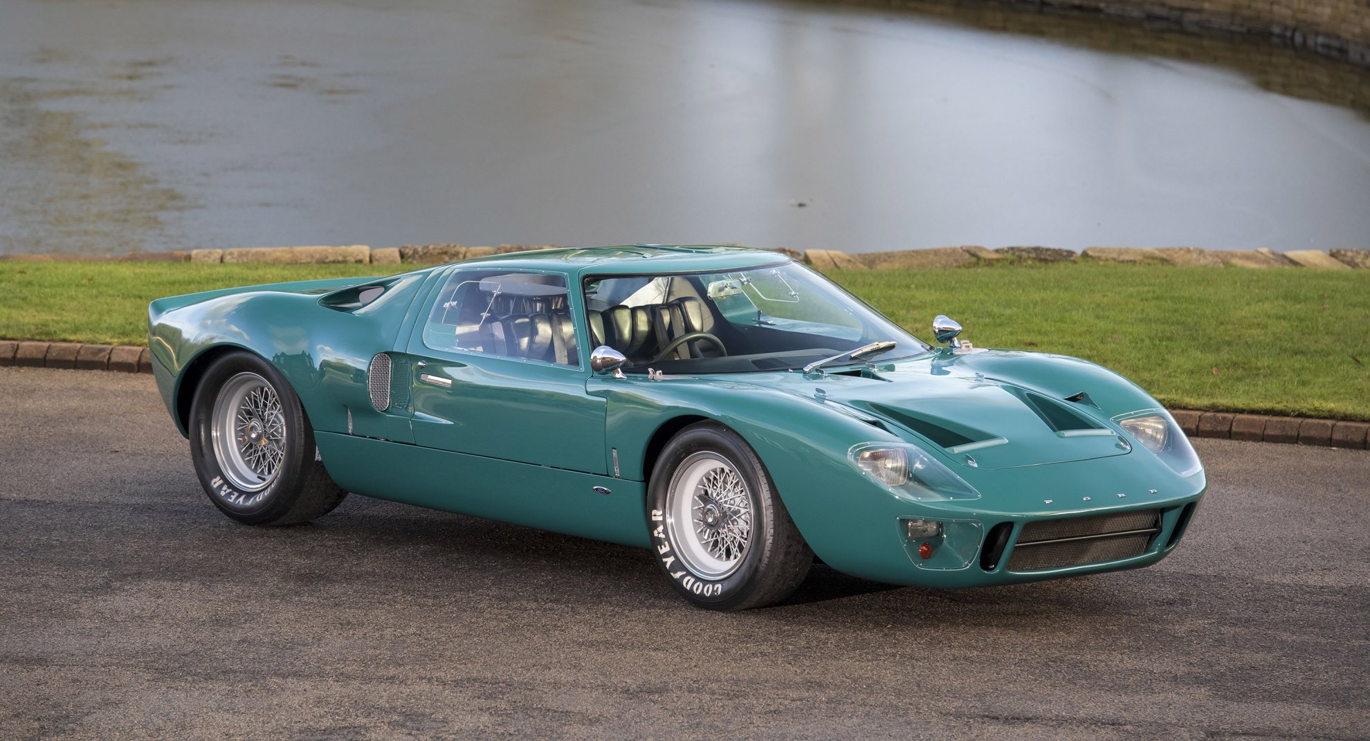 road-legal-1966-ford-gt40-is-a-green-time-capsule-157659_1.jpg
