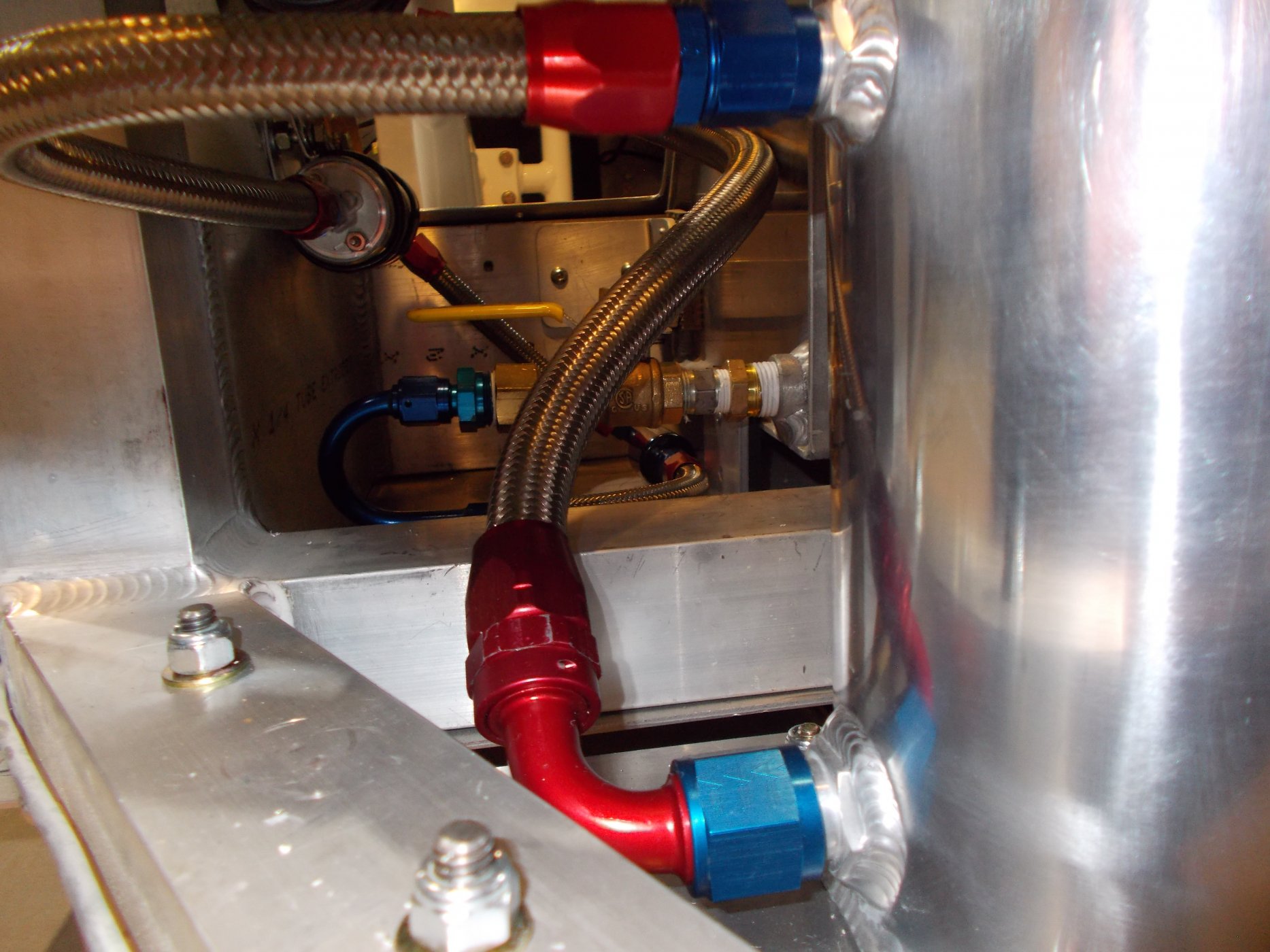 slc fuel system 003.JPG