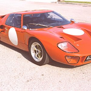 GT40P1022 COMPETITION RACING COUPE