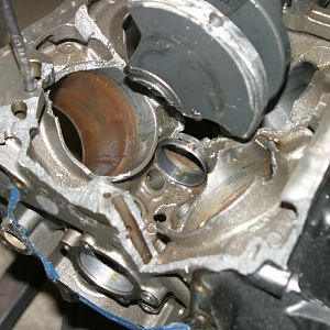 Two-bolt block girdle